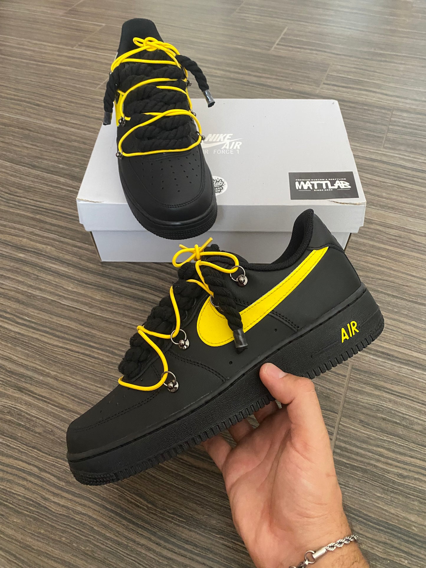 🟡 Air Force 1 Custom “Black & Yellow” 🖤