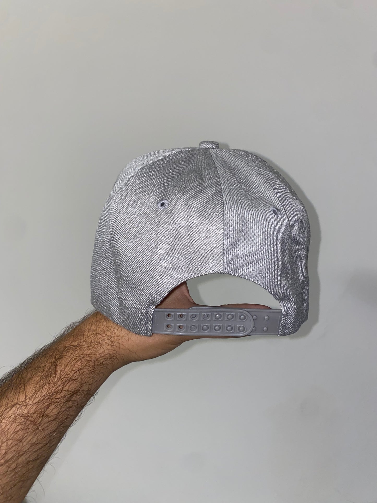 Cappello MATTLAB – Grigio con Logo ML (Snapback)