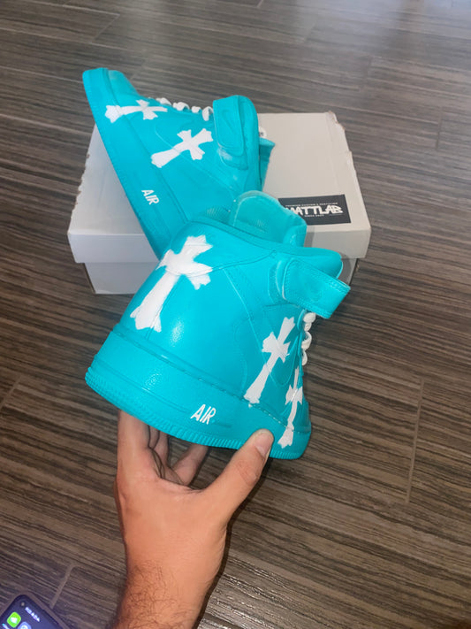 🔹 Air Force 1 High Custom “Turquoise Cross” ✝️