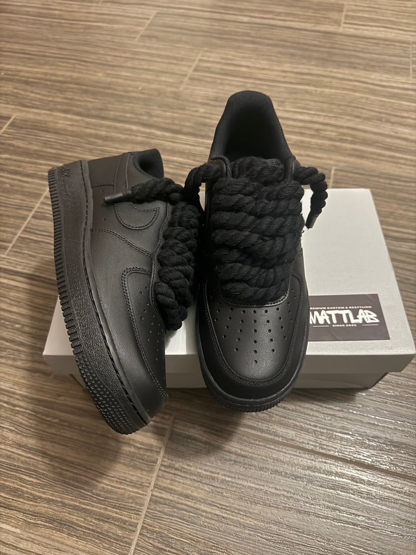 ⚫️ Air Force 1 Custom “Black Rope” 🪢