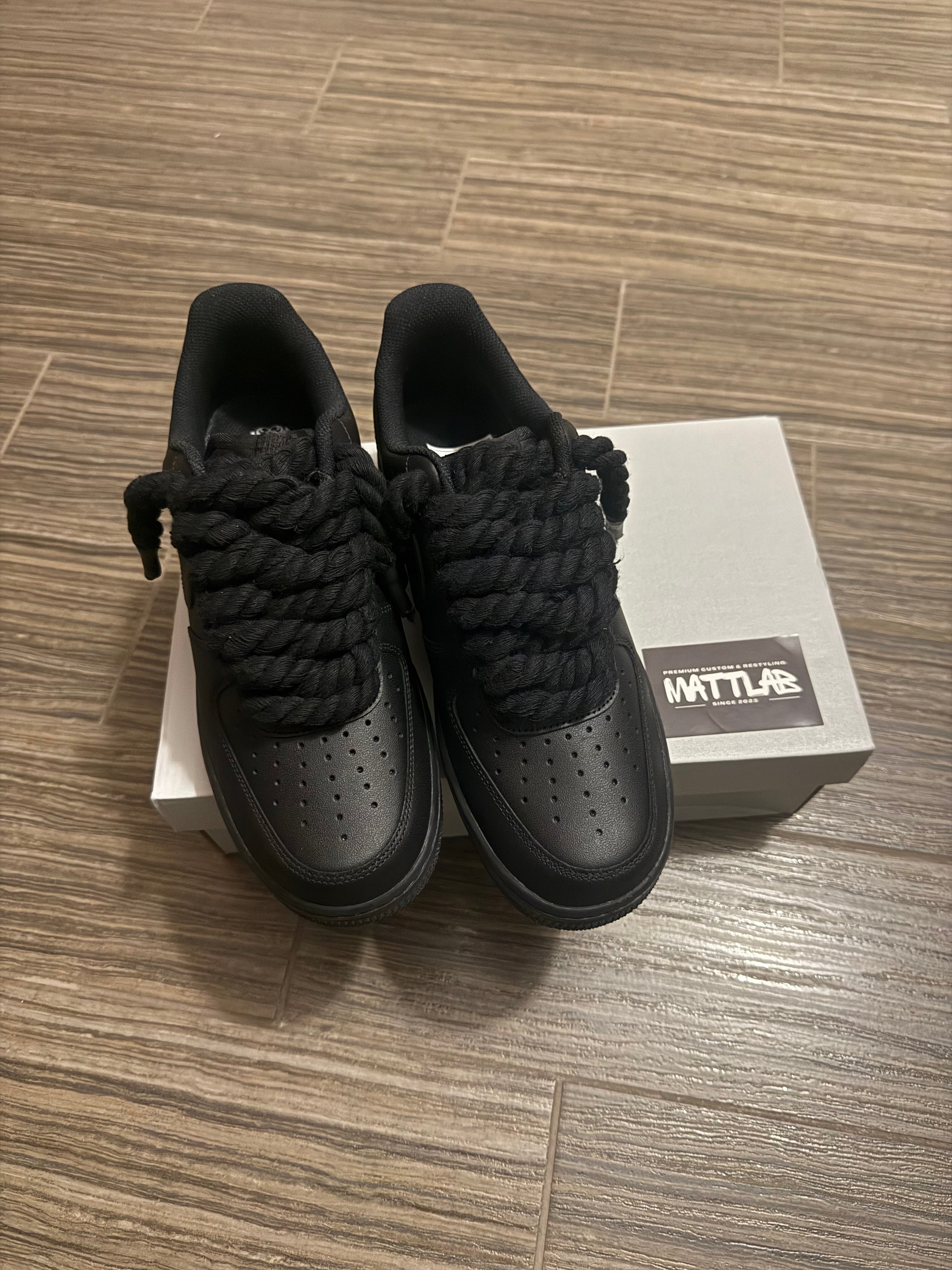 ⚫️ Air Force 1 Custom “Black Rope” 🪢