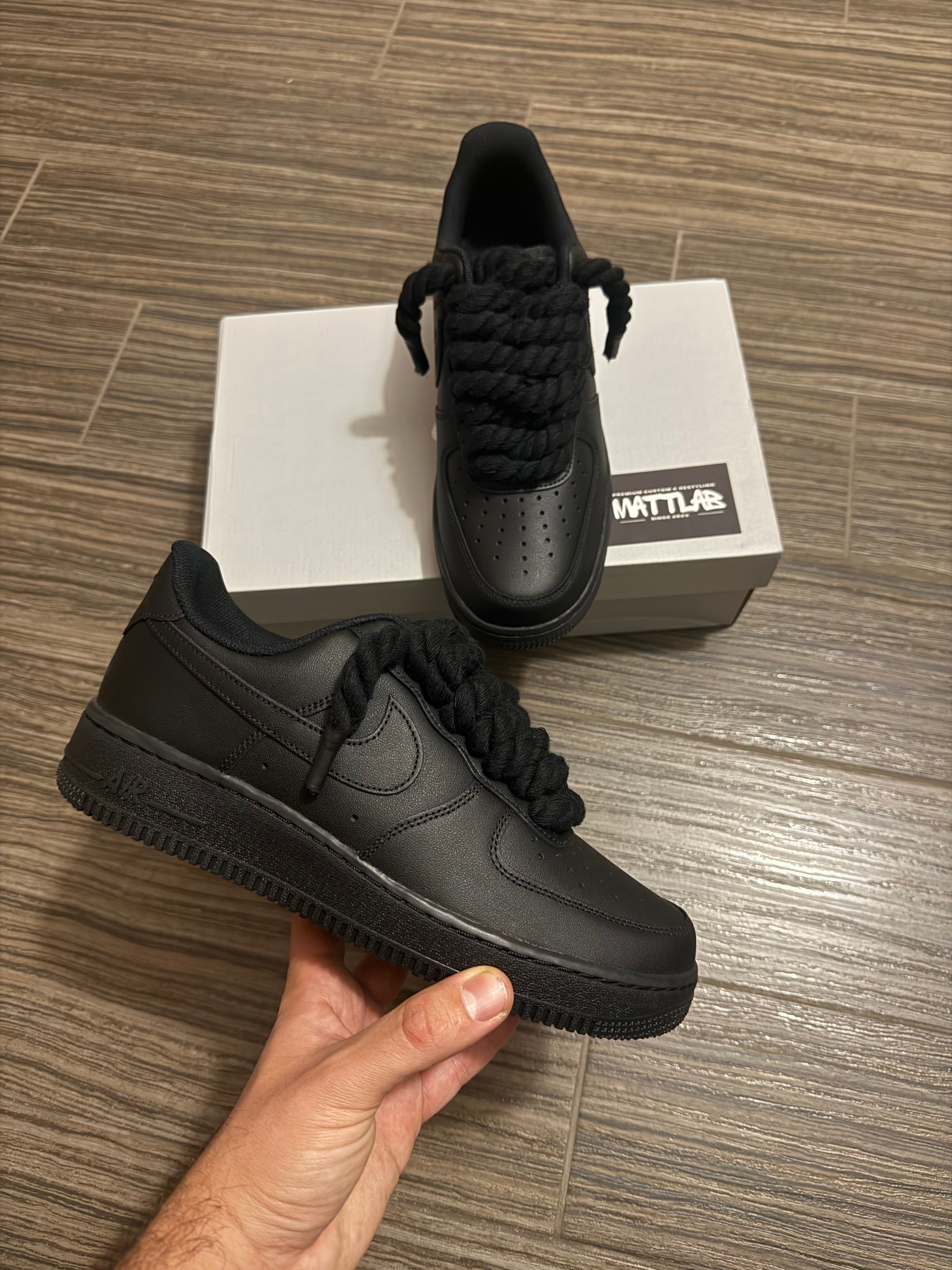 ⚫️ Air Force 1 Custom “Black Rope” 🪢